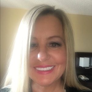 Meet your Posher, Beth